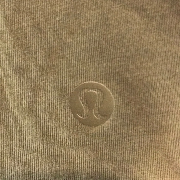 Lululemon Razorback top - Picture 4 of 4